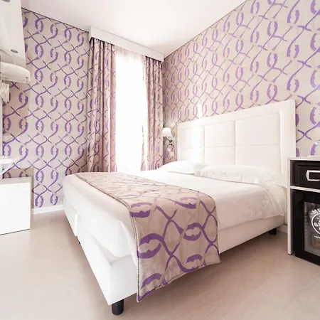 Отель Relais Trevi 95 Boutique (adults Only) 4*
