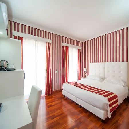 Relais Trevi 95 Boutique (adults Only) Отель Рим