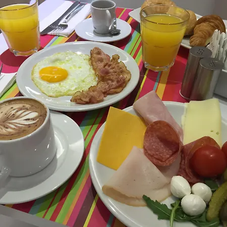 Отель Relais Trevi 95 Boutique (adults Only)