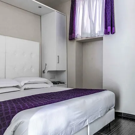 Отель Relais Trevi 95 Boutique (adults Only)