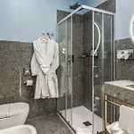 호텔 Relais Trevi 95 Boutique (adults Only) 4*