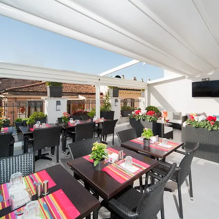 Relais Trevi 95 Boutique (adults Only) Hotel Řím
