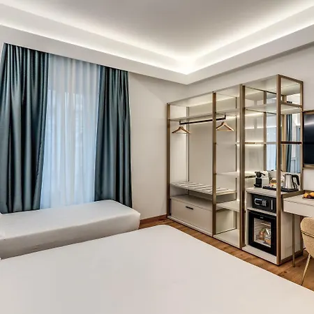 Relais Trevi 95 Boutique (adults Only) 4*